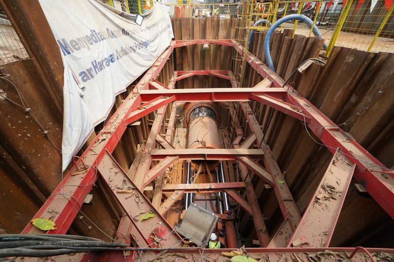 Proyek pemasangan pipa air bersih jakarta